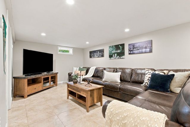 36 Pleasant Street, North Reading, MA 01864
