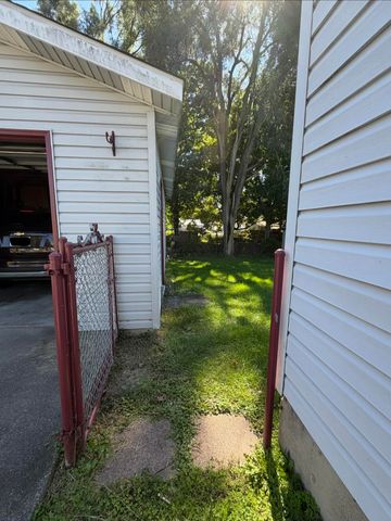 5618 Lantana Avenue, Kalamazoo, MI 49048