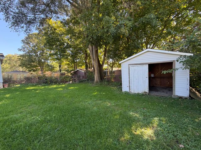 5618 Lantana Avenue, Kalamazoo, MI 49048