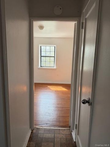 144-15 78th Road 3A, Flushing, NY 11367