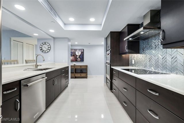 5601 TURTLE BAY DR 1802, Naples, FL 34108