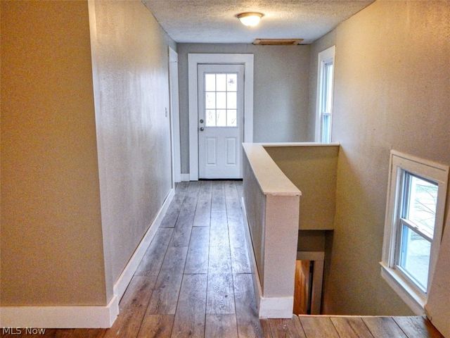 836 5th Avenue, Akron, OH 44306