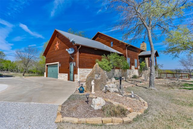 229 Southside Drive, Gainesville, TX 76240