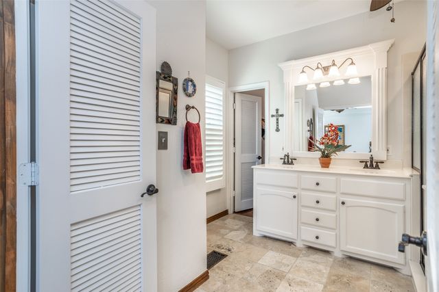 229 Southside Drive, Gainesville, TX 76240