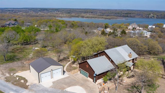 229 Southside Drive, Gainesville, TX 76240