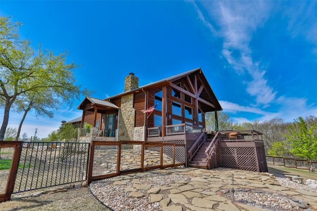 229 Southside Drive, Gainesville, TX 76240