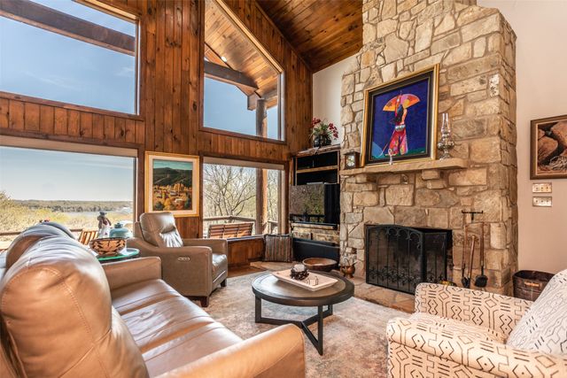 229 Southside Drive, Gainesville, TX 76240