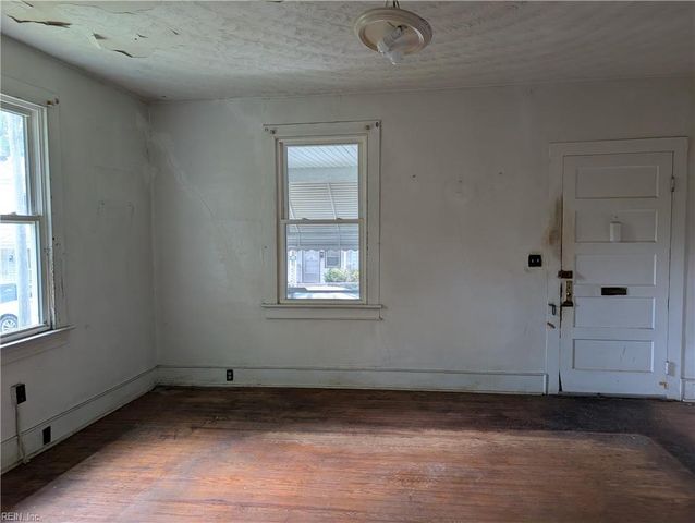 126 Church ST, Suffolk, VA 23434