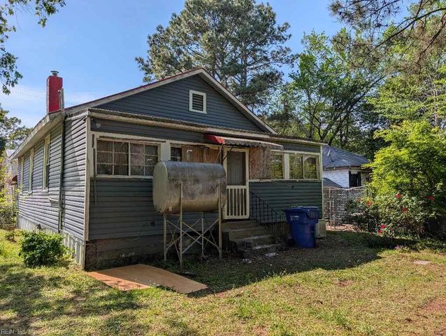 126 Church ST, Suffolk, VA 23434