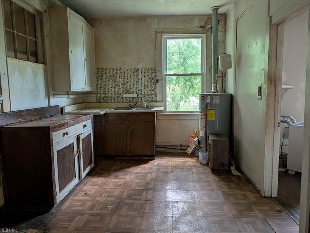 126 Church ST, Suffolk, VA 23434