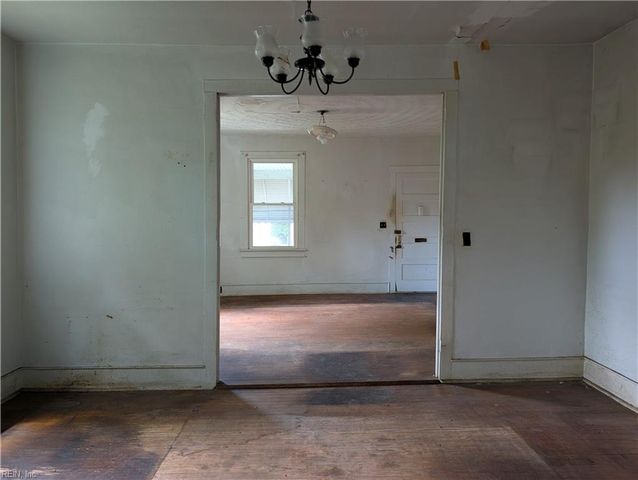 126 Church ST, Suffolk, VA 23434