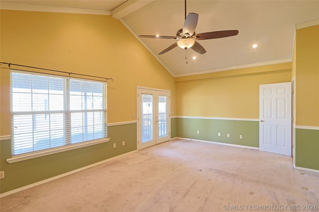 1002 W Knisley Avenue, Checotah, OK 74426