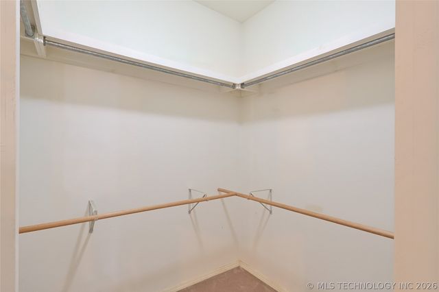 1002 W Knisley Avenue, Checotah, OK 74426