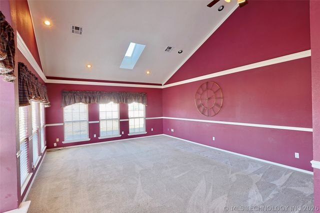 1002 W Knisley Avenue, Checotah, OK 74426