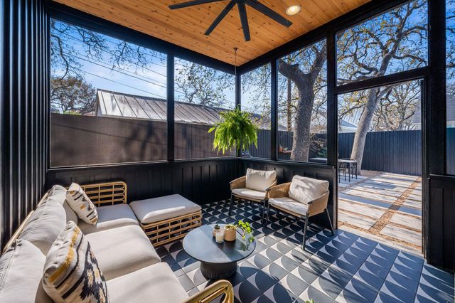 1409 32nd Street E, Austin, TX 78722