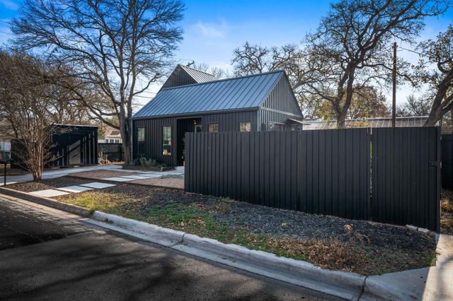 1409 32nd Street E, Austin, TX 78722