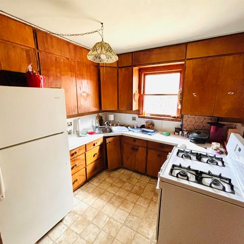 2594 Kaiser Road, Pinconning, MI 48650