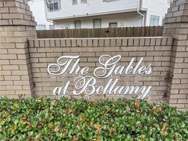 4477 Brinker DR, Virginia Beach, VA 23462