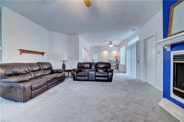 4477 Brinker DR, Virginia Beach, VA 23462