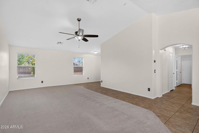 2877 E CRESCENT Way, Gilbert, AZ 85298