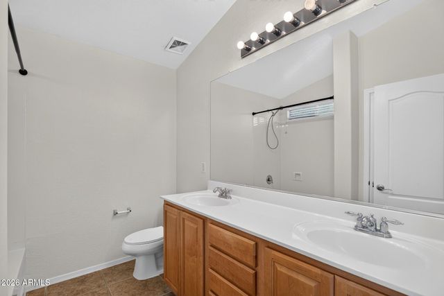 2877 E CRESCENT Way, Gilbert, AZ 85298