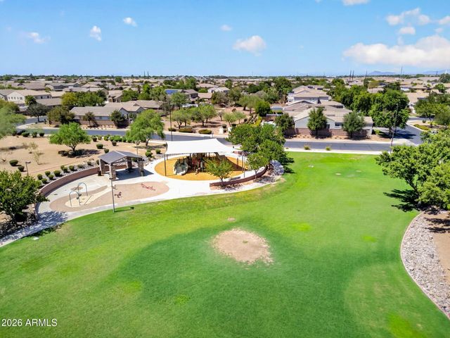 2877 E CRESCENT Way, Gilbert, AZ 85298
