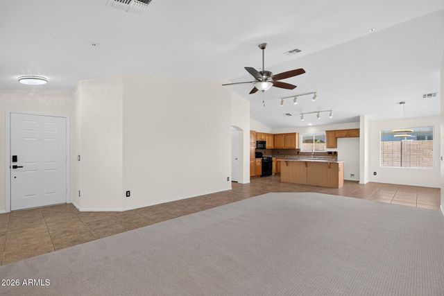 2877 E CRESCENT Way, Gilbert, AZ 85298