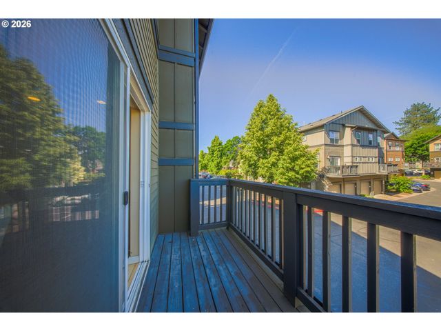 1010 Sw 170TH Ave 202, Beaverton, OR 97003