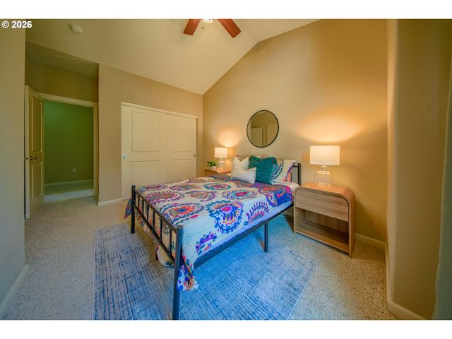1010 Sw 170TH Ave 202, Beaverton, OR 97003