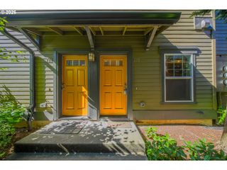 1010 Sw 170TH Ave 202, Beaverton, OR 97003