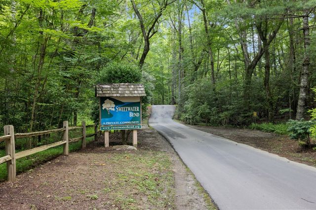 76 Misty River Lane, Hayesville, NC 28904
