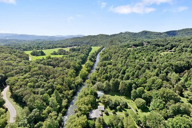 76 Misty River Lane, Hayesville, NC 28904