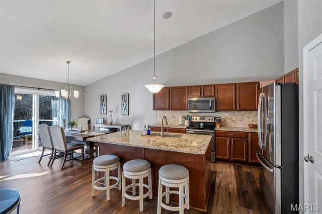 78 San Marino Parkway, Fenton, MO 63026