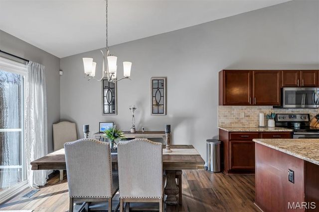 78 San Marino Parkway, Fenton, MO 63026