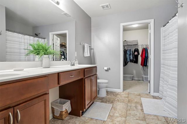 78 San Marino Parkway, Fenton, MO 63026