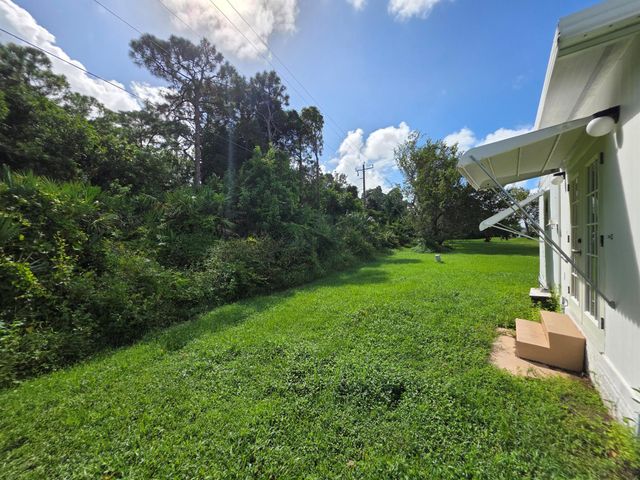 221 Camino Del Rio, Port St Lucie, FL 34952