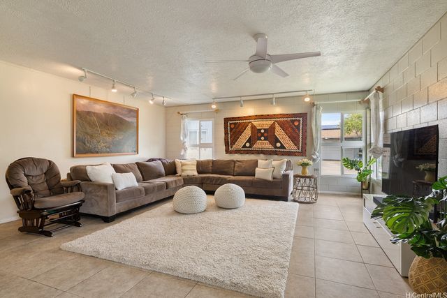 55-439 Naniloa Loop, Laie, HI 96762