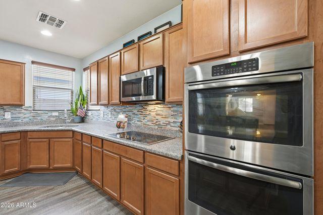 15574 W JENAN Drive, Surprise, AZ 85379