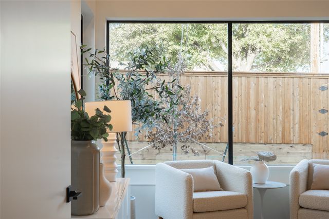 7319 Casa Loma Avenue, Dallas, TX 75214