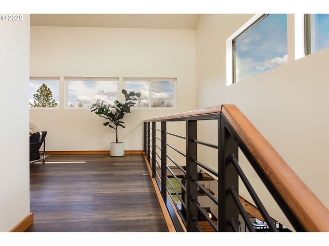 85535 LANCER Ln, Eugene, OR 97405