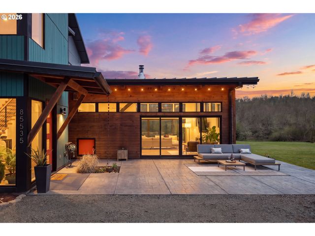 85535 LANCER Ln, Eugene, OR 97405