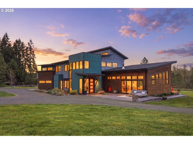 85535 LANCER Ln, Eugene, OR 97405