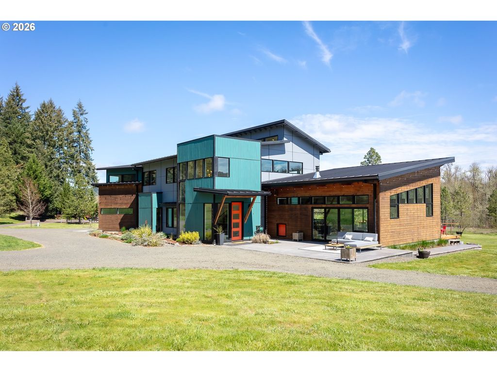 85535 LANCER Ln, Eugene, OR 97405