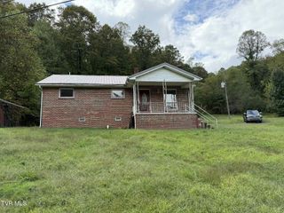8366 Fishman Road, Pound, VA 24279