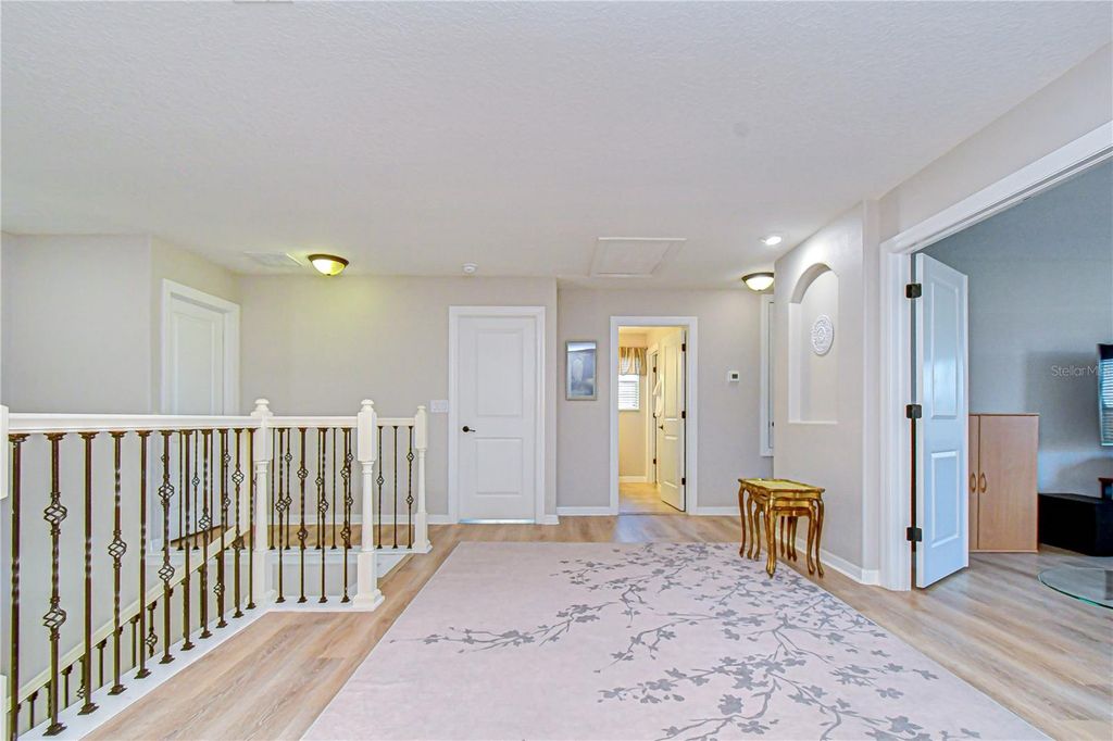 Image 20 of property listing at 19914 BLUFF OAK BOULEVARD, Tampa, FL 33647