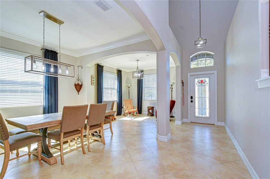 Image 7 of property listing at 19914 BLUFF OAK BOULEVARD, Tampa, FL 33647