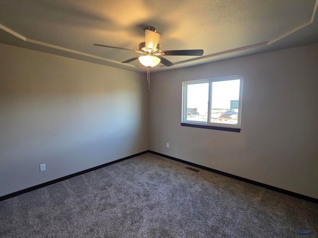 4071 ALTOR LN, Rapid City, SD 57703