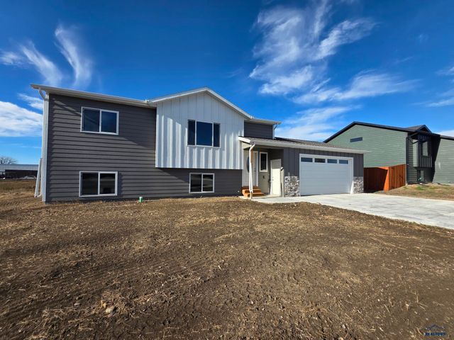 4071 ALTOR LN, Rapid City, SD 57703