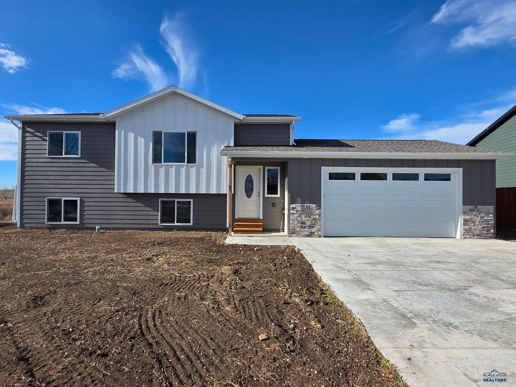 4071 ALTOR LN, Rapid City, SD 57703