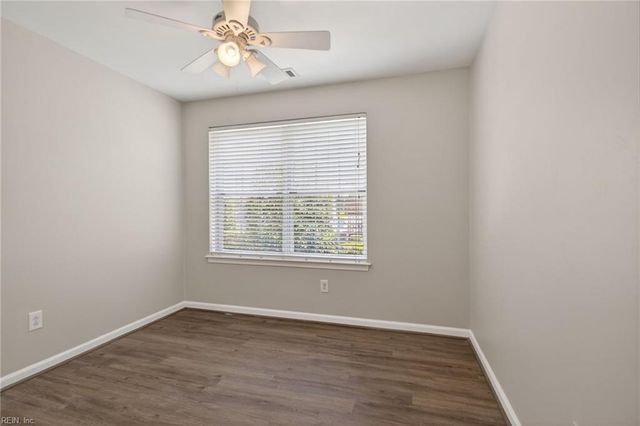 300 London Pointe CT, Virginia Beach, VA 23454